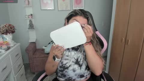 Melaany  online show from 12, 3, 2026