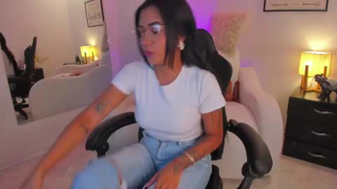 Snapshot of melan_owen chatting on 27, 6, 2026 melan_owen online show from 27, 6, 2026