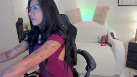 Snapshot of melan_owen chatting on 4, 7, 2026 melan_owen online show from 4, 7, 2026