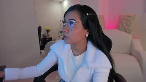 Snapshot of melan_owen chatting on 12, 7, 2026 melan_owen online show from 12, 7, 2026