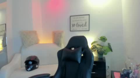 Snapshot of melan_owen chatting on 26, 7, 2026 melan_owen online show from 26, 7, 2026