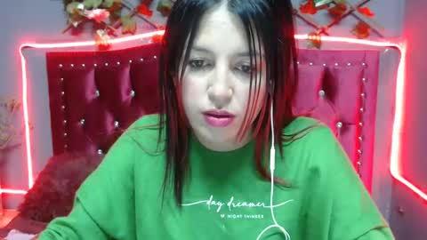 melani_cute01 online show from 5, 2, 2025
