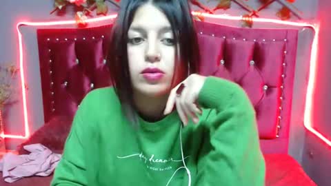 melani_cute01 online show from 5, 2, 2025