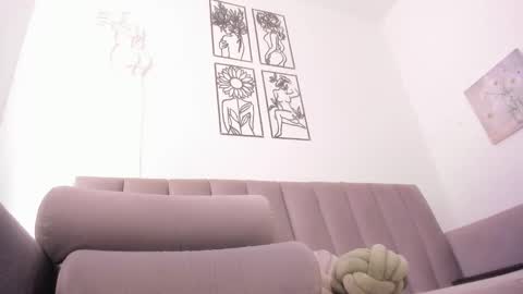Snapshot of melani_greyy chatting on 10, 2, 2026 melani greyy online show from 10, 2, 2026