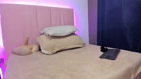 Snapshot of melani_xc chatting on 15, 2, 2025 MELANI - online show from 15, 2, 2025