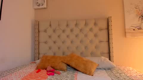 melania_xtreme online show from 21, 12, 2025