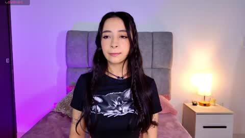 Snapshot of melanie__hills chatting on 15, 7, 2026 Melanie online show from 15, 7, 2026