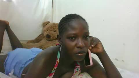 Snapshot of melanie_bae1 chatting on 19, 5, 2026 melanie_bae1 online show from 19, 5, 2026