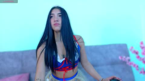 Snapshot of melanie_bianco chatting on 10, 1, 2026 Melanie online show from 10, 1, 2026