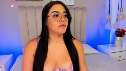 Snapshot of melanie_hillz chatting on 12, 7, 2026 Melanie online show from 12, 7, 2026