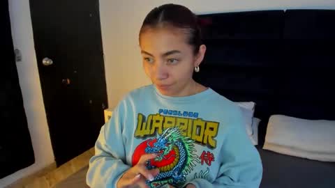 Snapshot of melanie_roux_ chatting on 8, 1, 2026 Melanie roux online show from 8, 1, 2026