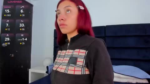 Snapshot of melanie_roux_ chatting on 17, 2, 2026 Melanie roux online show from 17, 2, 2026