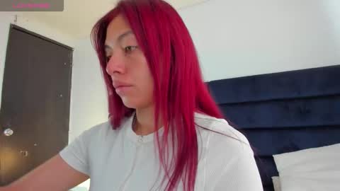 Snapshot of melanie_roux_ chatting on 26, 2, 2026 Melanie roux online show from 26, 2, 2026