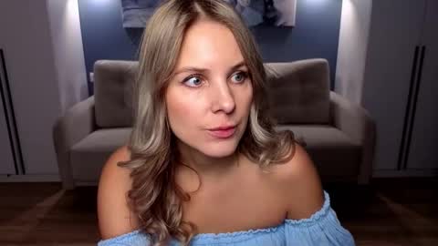 Melanie Bennett online show from 19, 11, 2025