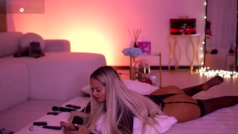 OF melanielexxx online show from 7, 2, 2026