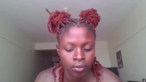 Snapshot of melanique23 chatting on 28, 4, 2026 melanique23 online show from 28, 4, 2026