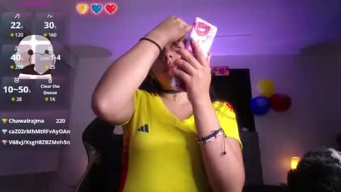 Snapshot of melanny_petite chatting on 3, 7, 2026 melanny_petite online show from 3, 7, 2026