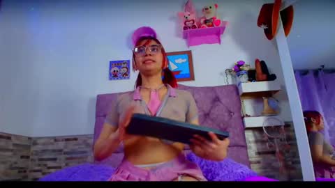 Melanny taylor online show from 10, 11, 2025