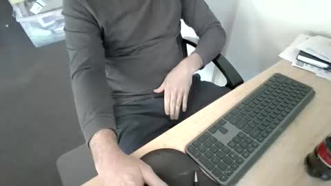 melbguy_075 online show from 1, 5, 2026