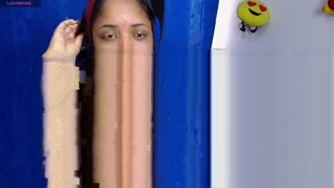 Snapshot of melika_sweet chatting on 24, 4, 2026 eli online show from 24, 4, 2026