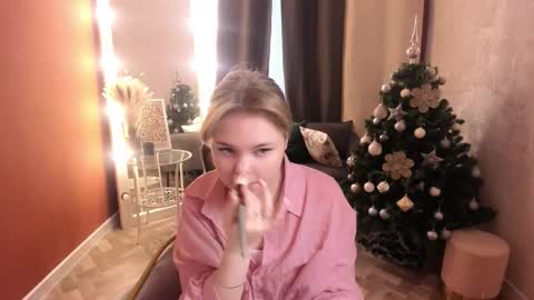 Sophia online show from 17, 12, 2025