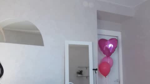 Hot Milf Melissa  ONLINE  Mon  Tue  Wed  Fr  Sun  - 9pm - 6amUTC3 online show from 15, 1, 2026