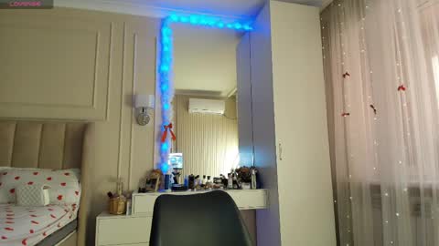 Snapshot of melissa_yamazaki chatting on 24, 4, 2026 Lisaa online show from 24, 4, 2026
