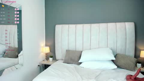 M E L I S S A  online show from 3, 2, 2025