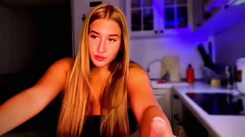 Snapshot of melissalii chatting on 13, 9, 2025 melissalii online show from 13, 9, 2025