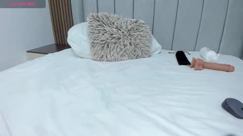    online show from 10, 3, 2026