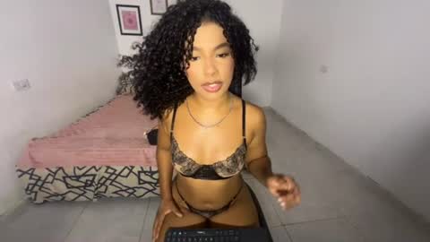Snapshot of mell_rossi chatting on 20, 6, 2026 mell_rossi online show from 20, 6, 2026
