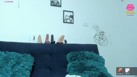 Snapshot of mellanie33 chatting on 16, 5, 2026 mellanie online show from 16, 5, 2026