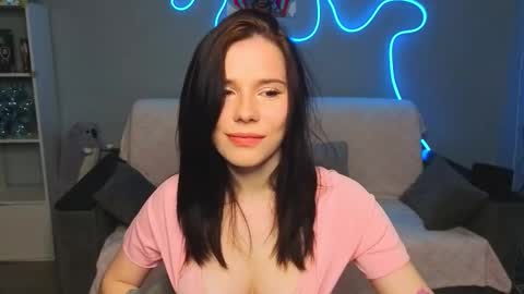 mellhyees online show from 11, 3, 2026