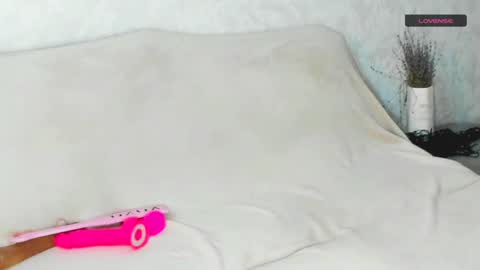 MelMooon online show from 15, 12, 2024