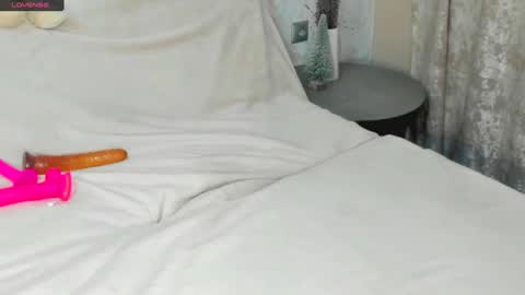 MelMooon online show from 22, 1, 2025