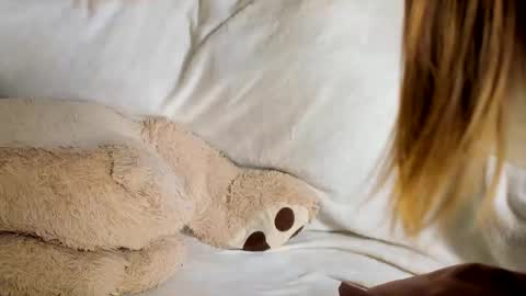 MelMooon online show from 20, 3, 2026