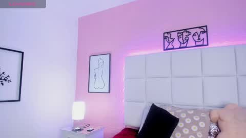 MELODDY PARKERR online show from 2, 4, 2026