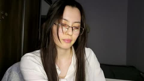 Snapshot of melodeehayden chatting on 29, 5, 2026 Nika online show from 29, 5, 2026