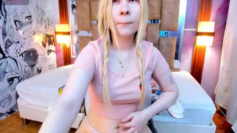 melody_lollii online show from 18, 9, 2025