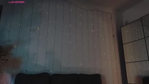 Snapshot of melodykey_x chatting on 9, 2, 2025 melody online show from 9, 2, 2025