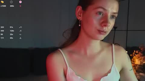 Snapshot of melodykey_x chatting on 10, 9, 2025 melody online show from 10, 9, 2025