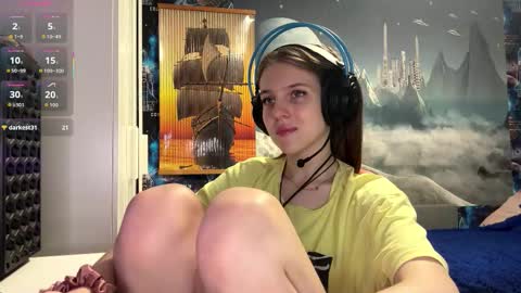 Hi Im Aria 18 years old online show from 22, 11, 2025