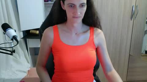 Snapshot of memisecrets chatting on 12, 10, 2025 Megumi  Aina online show from 12, 10, 2025