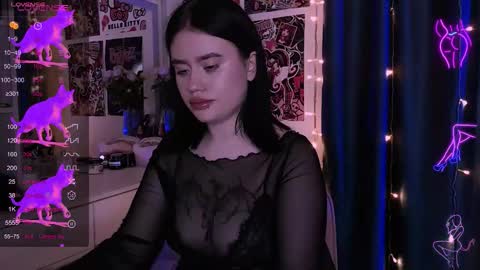 Snapshot of meow_marie chatting on 27, 10, 2025 meow marie online show from 27, 10, 2025