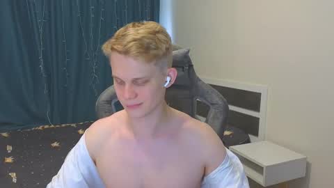 Mickey online show from 19, 11, 2025