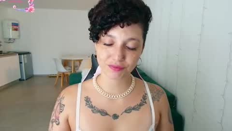 Snapshot of merida__freckles chatting on 20, 2, 2025 Miss Freckles online show from 20, 2, 2025