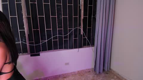 Snapshot of merlia_model chatting on 15, 2, 2025 instagram fernandatoloza01  online show from 15, 2, 2025