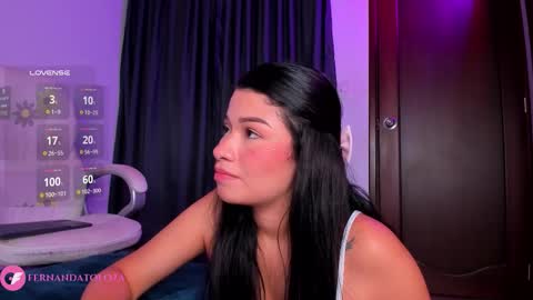 Snapshot of merlia_model chatting on 27, 9, 2025 instagram fernandatoloza01  online show from 27, 9, 2025