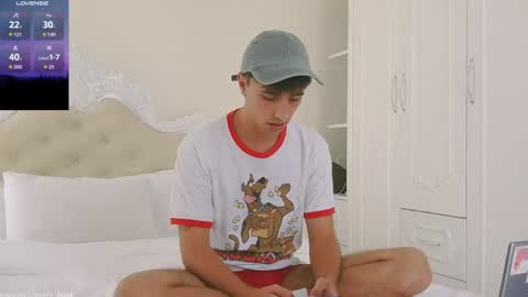 Snapshot of merry_mark chatting on 19, 5, 2026 Mark online show from 19, 5, 2026
