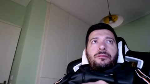 Snapshot of metalic18 chatting on 9, 11, 2025 FunnyTimeHere online show from 9, 11, 2025